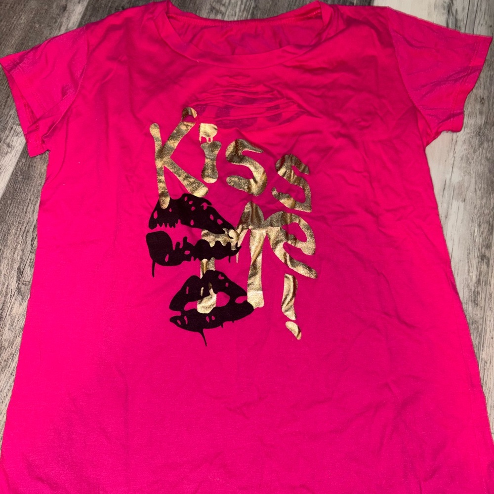 Vibrant Pink Tee with Gold Graphic y2k